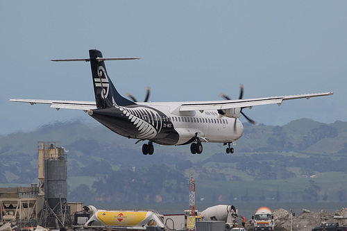 Mount Cook Airline ATR ATR 72-210 ZK-MCC (2) at Auckland International Airport (NZAA/AKL)